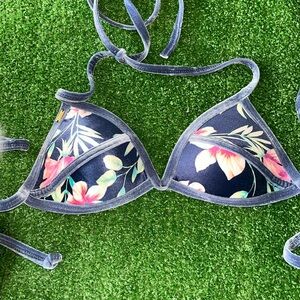 PINK Victoria's Secret Velvet Trim Push Up Bikini Top Size small